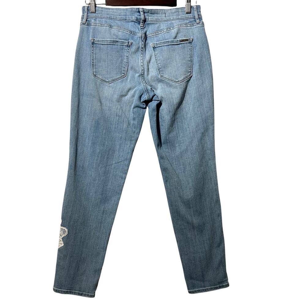 White House Black Market Mid Rise Girlfriend Everyday Soft Jeans | Womens Size 4 - Picture 2 of 15